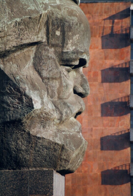 Side profile from the "Nischel", a big sculpture of the head of Karl Marx